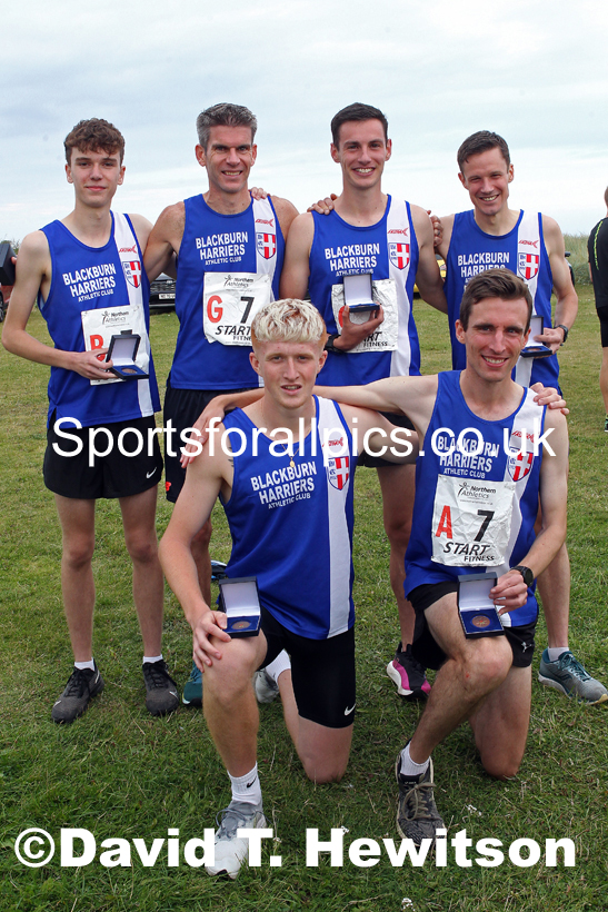 Senior mens 6 stage relay, 2021 Northern 6 and 4 Stage and Young Athletes Road Relays, Redcar. Photo: David T. Hewitson/Sports for All Pics